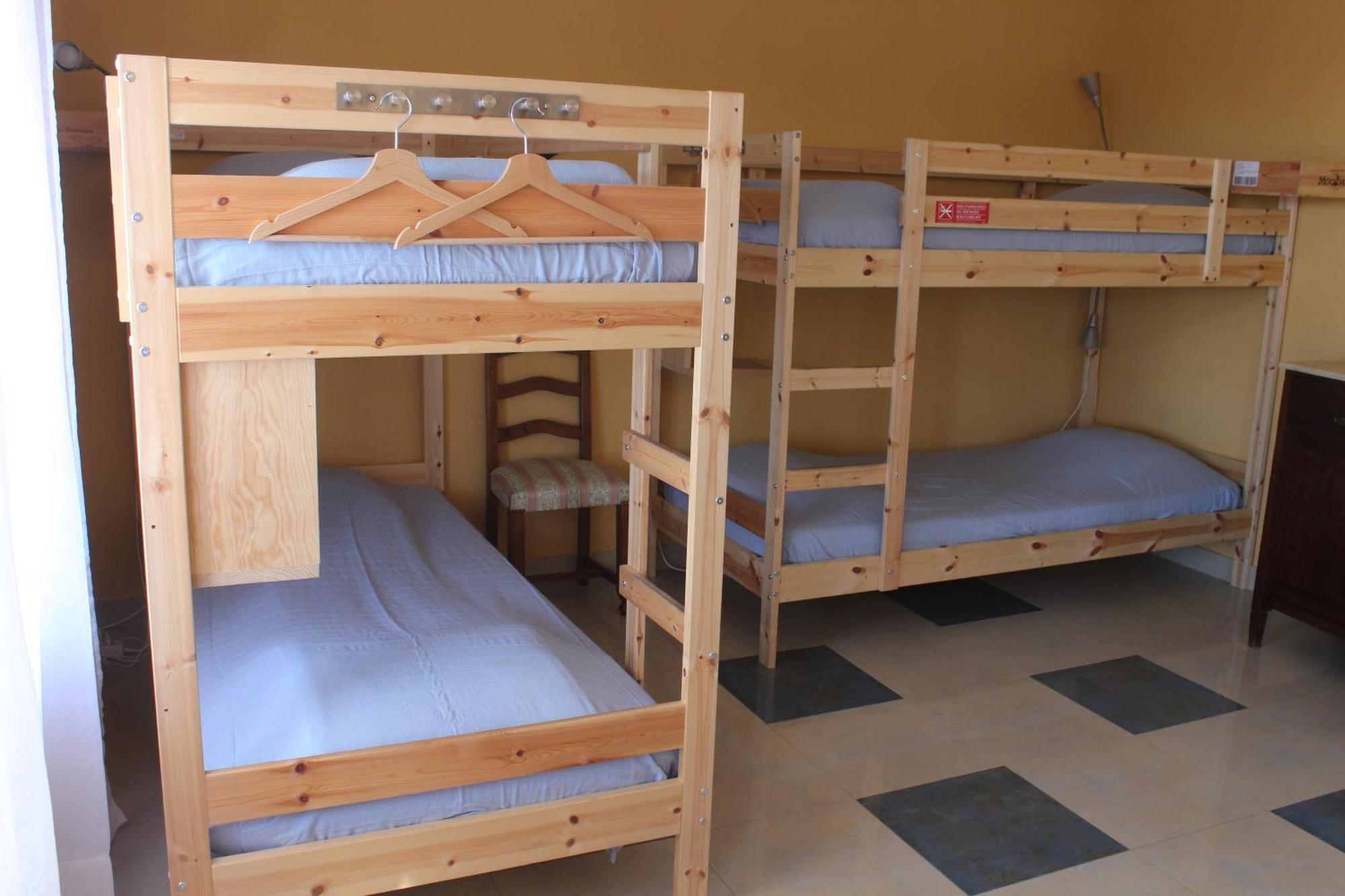 Ericeira Chill Hill Hostel & Private Rooms - Peach Garden Oda fotoğraf