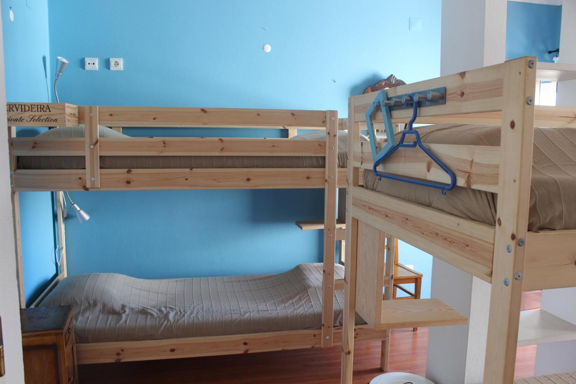 Ericeira Chill Hill Hostel & Private Rooms - Peach Garden Oda fotoğraf