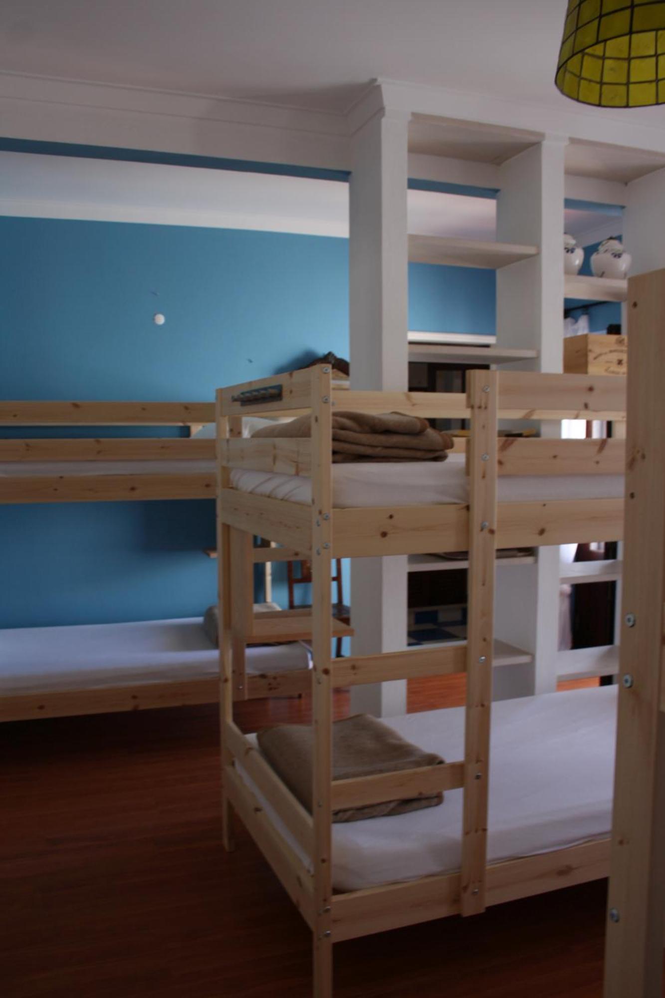 Ericeira Chill Hill Hostel & Private Rooms - Peach Garden Oda fotoğraf