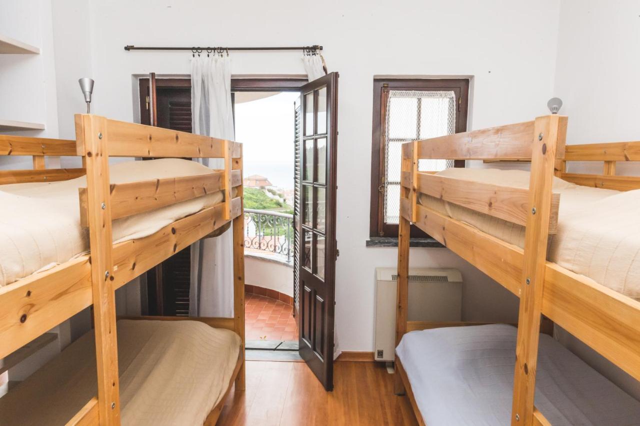 Ericeira Chill Hill Hostel & Private Rooms - Peach Garden Dış mekan fotoğraf