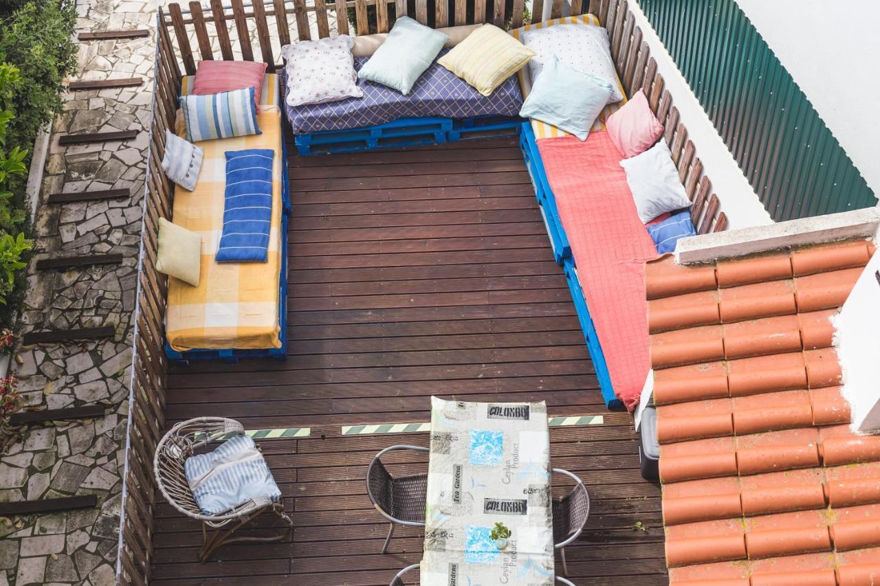 Ericeira Chill Hill Hostel & Private Rooms - Peach Garden Dış mekan fotoğraf